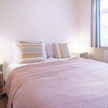 Апартаменти Flat With Balcony Near Bull Statue In Kadikoy Стамбул Екстер'єр фото